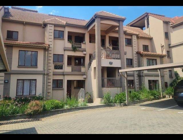 2 BEDROOM APARTMENT FOR SALE IN DOWERGLEN EXT 4
